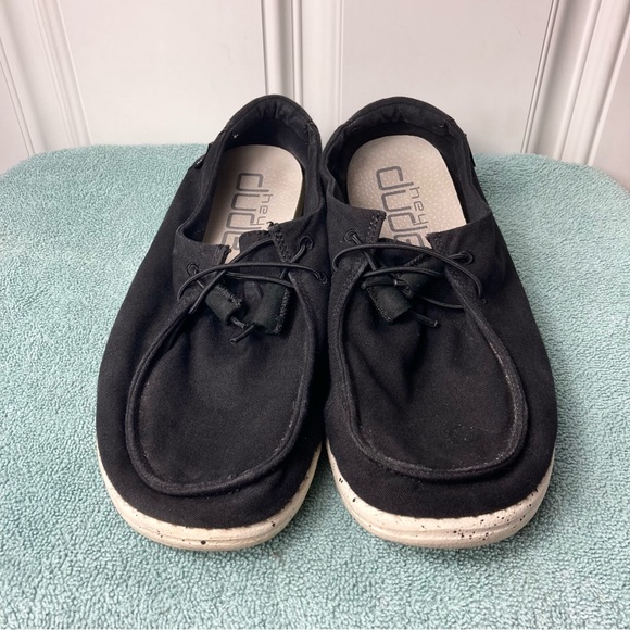 Hey Dude Black Slip On Casual Comfortable Shoes - Picture 2 of 7